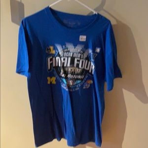 Men’s large final four Bball tshirt 2018